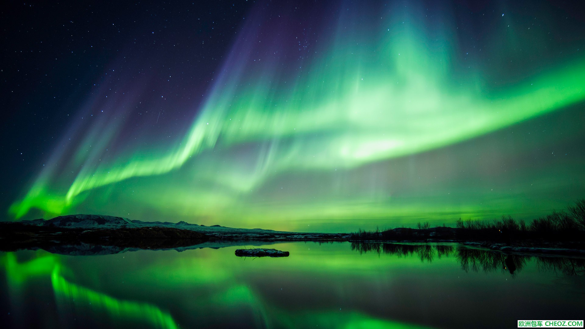 northern-lights-thingvellir-destination-front.jpg